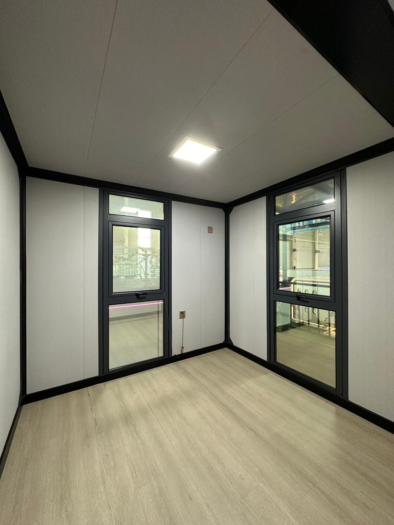 Salon contemporain